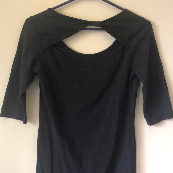 Black bodycon garage dress. - Picture 3 of 3